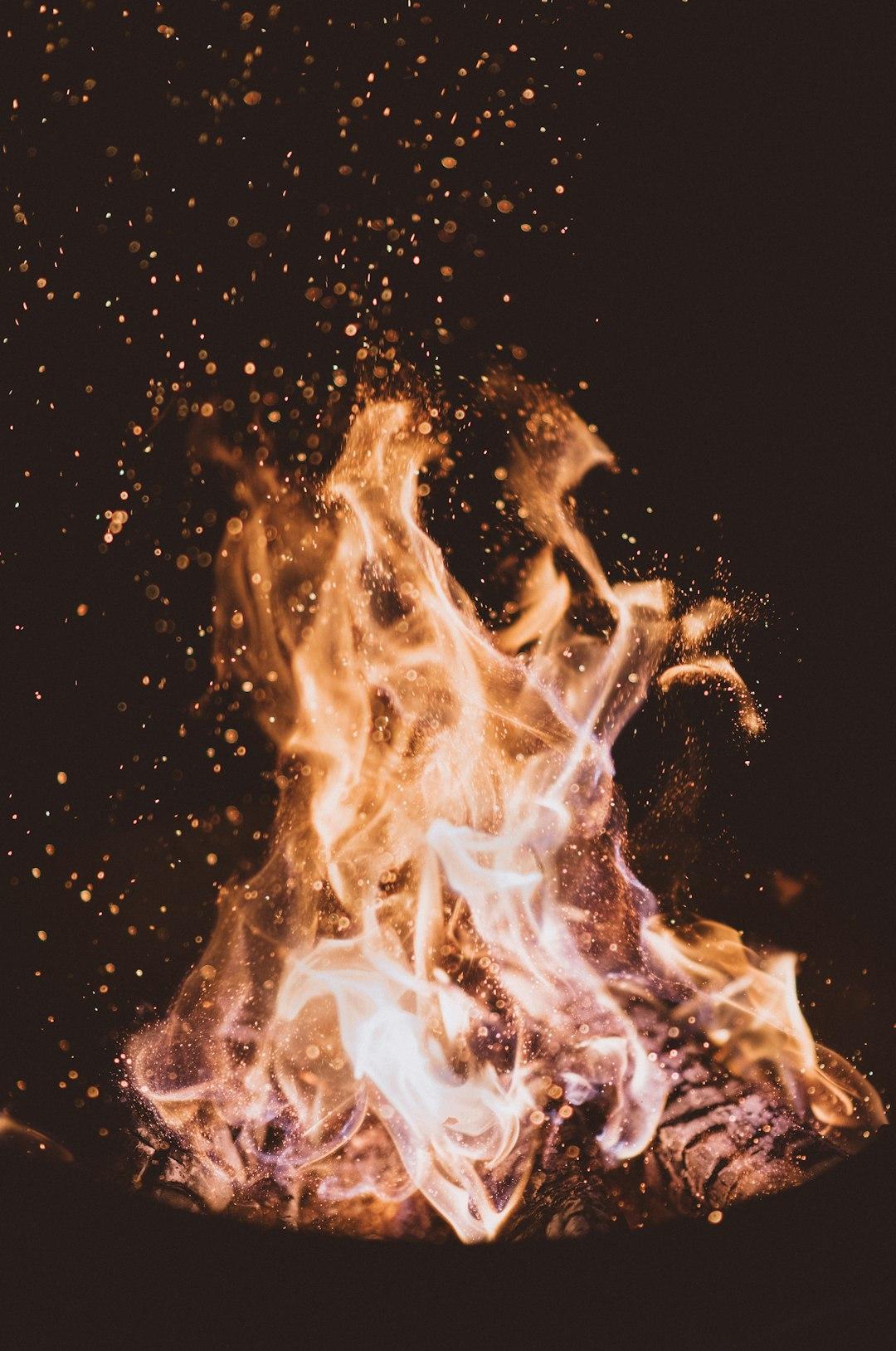 🔥 September – Great Fire of London Begins (Sept 2, 1666)