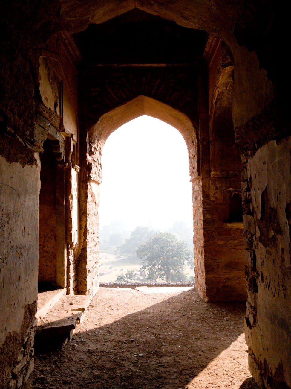 🏰 09. Bhangarh Fort, India – Enter Before Sunset… or Else